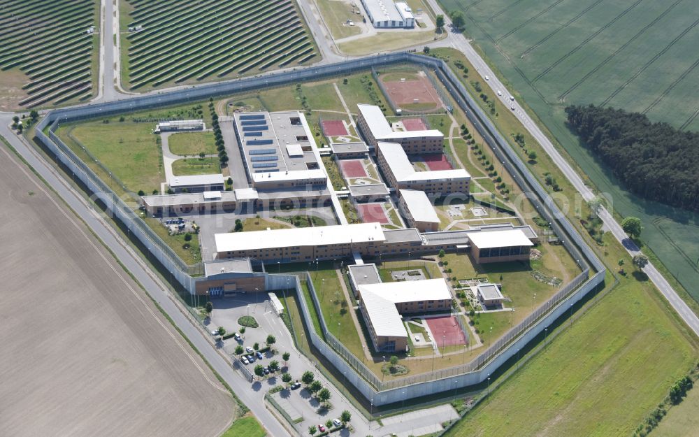 Aerial image Luckau - Prison grounds and high security fence Prison Luckau-Duben on Lehmkietenweg in the district Duben in Luckau in the state Brandenburg