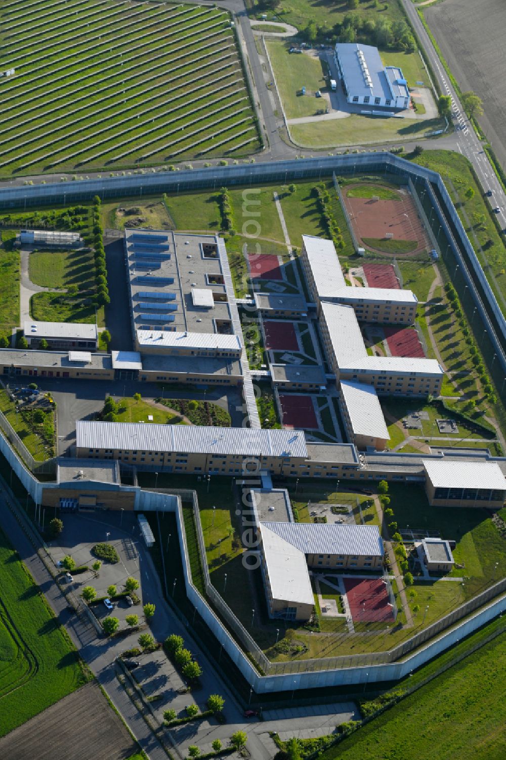 Aerial photograph Luckau - Prison grounds and high security fence Prison Luckau-Duben on Lehmkietenweg in the district Duben in Luckau in the state Brandenburg