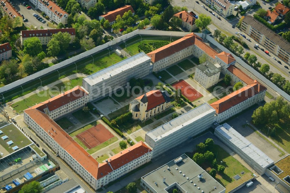 München from above - Prison grounds and high security fence Prison in Munich in the state Bavaria