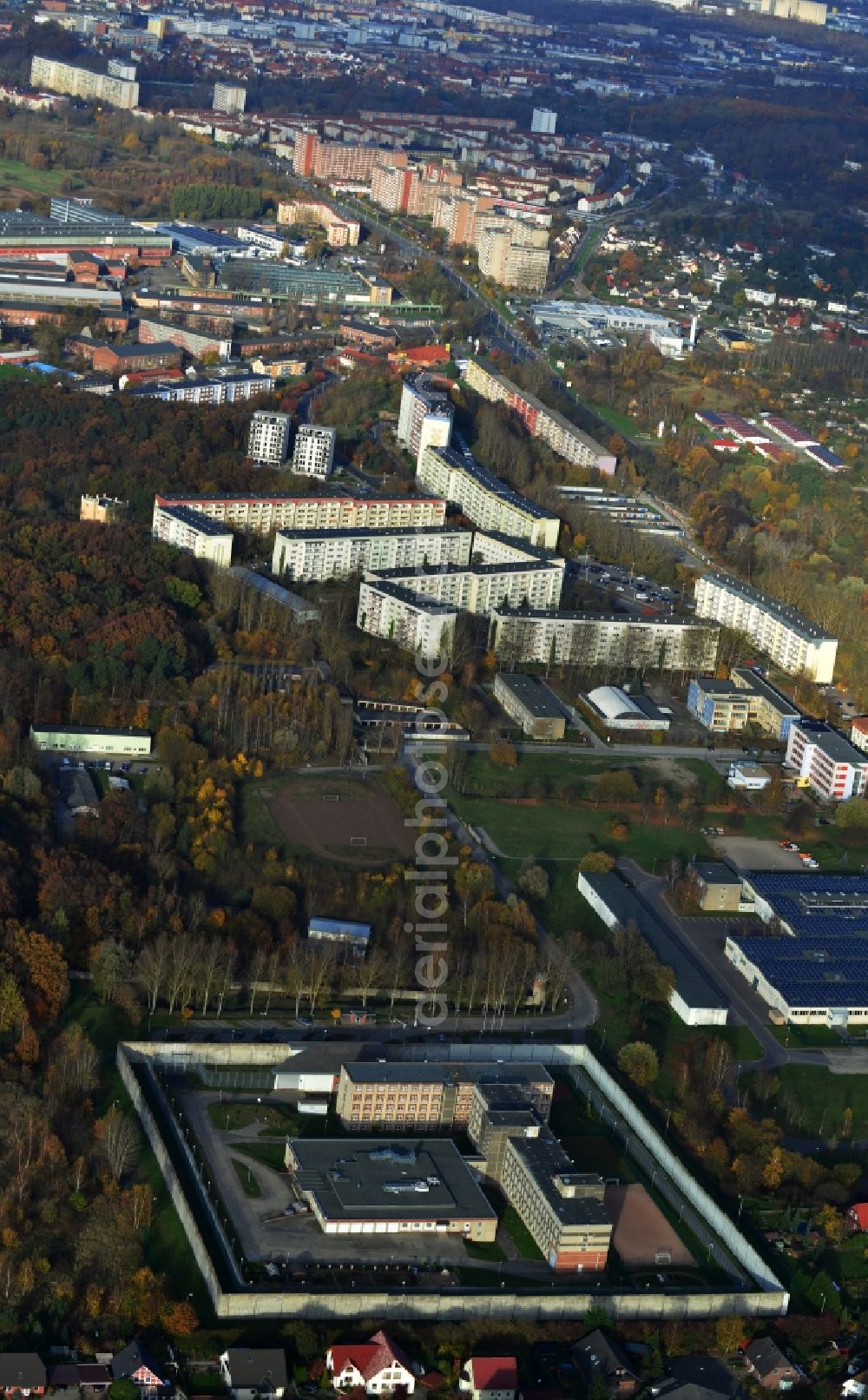 Neubrandenburg from the bird's eye view: Grounds of the prison JVA Neubrandenburg in Mecklenburg - Western Pomerania