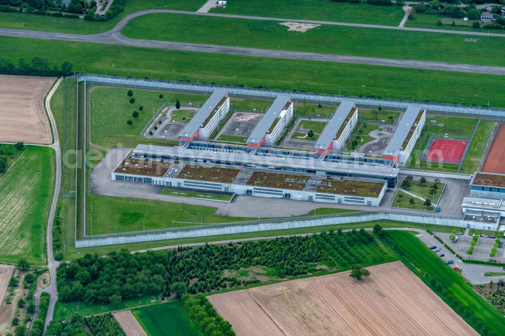 Aerial image Offenburg - Prison grounds and high security fence Prison on Otto-Lilienthal-Strasse in Offenburg in the state Baden-Wuerttemberg, Germany