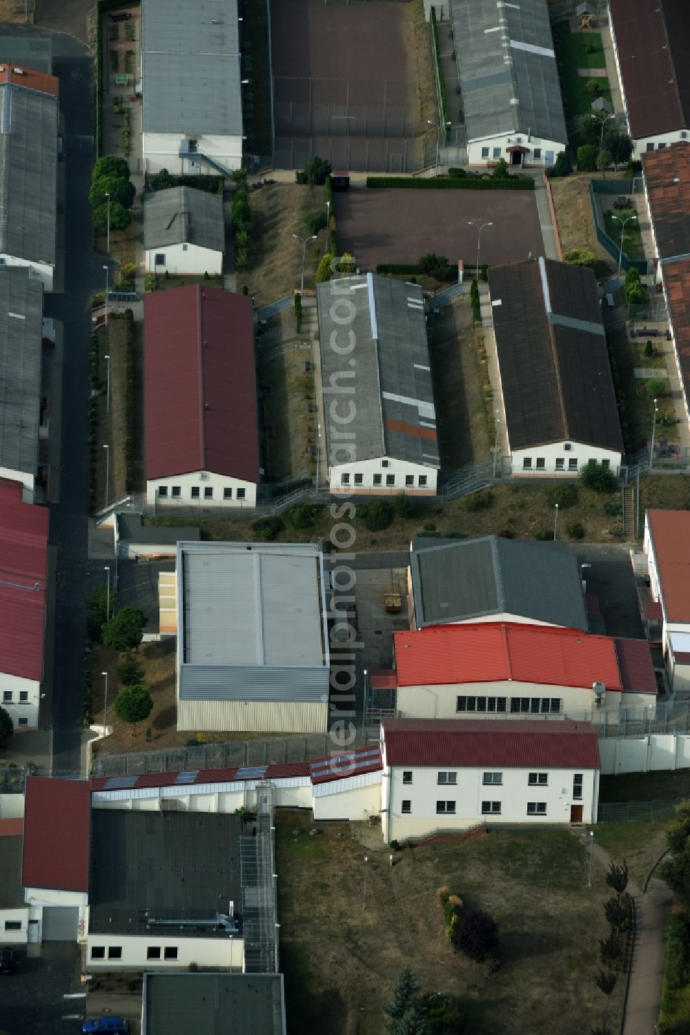 Volkstedt from the bird's eye view: Prison grounds and high security fence Prison Am Sandberg in Volkstedt in the state Saxony-Anhalt