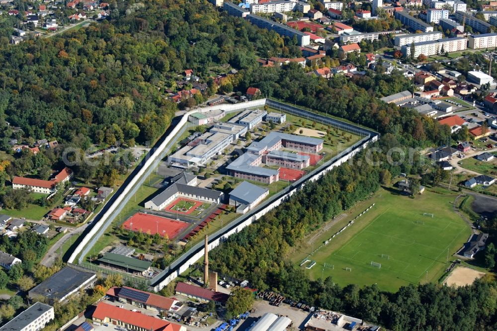 Wriezen from the bird's eye view: Prison grounds and high security fence Prison on Schulzendorfer Strasse in Wriezen in the state Brandenburg, Germany