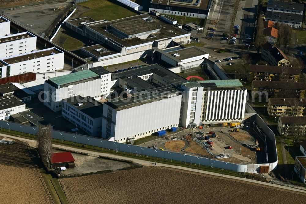 Stuttgart from the bird's eye view: Prison grounds and high security fence Prison Stuttgart along the Asperger Strasse in the district Stammheim in Stuttgart in the state Baden-Wurttemberg, Germany