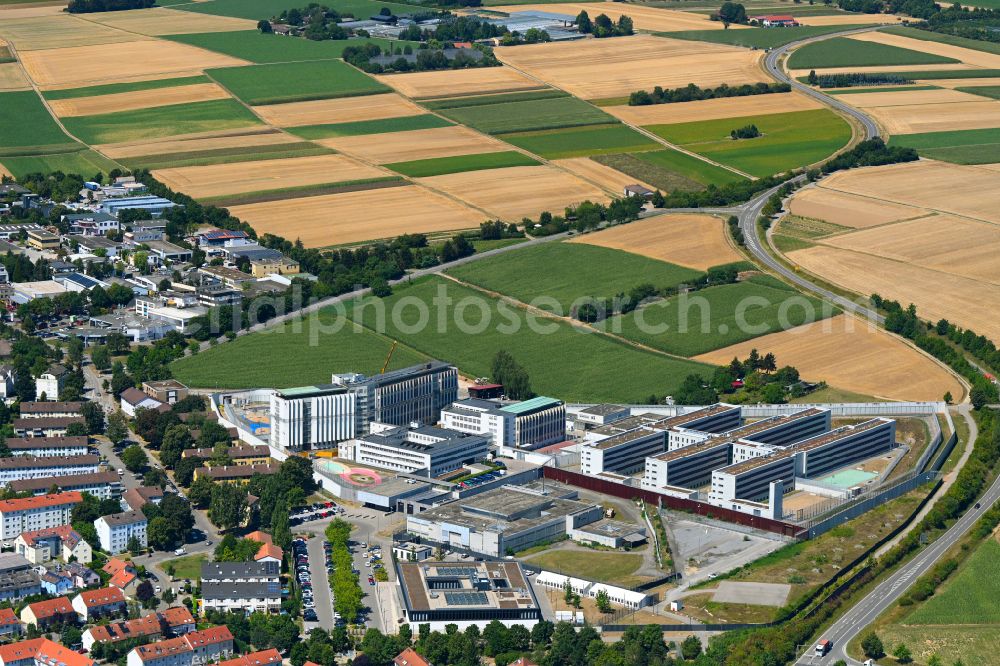 Stuttgart from the bird's eye view: Prison grounds and high security fence Prison Stuttgart along the Asperger Strasse in the district Stammheim in Stuttgart in the state Baden-Wurttemberg, Germany