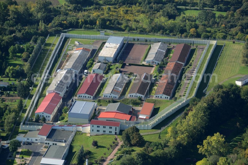 Aerial photograph Volkstedt - Prison grounds and high security fence Prison in Volkstedt in the state Saxony-Anhalt