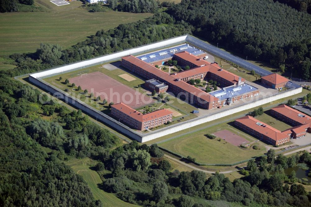 Dummerstorf from the bird's eye view: Prison grounds and high security fence Prison Waldeck in Dummerstorf in the state Mecklenburg - Western Pomerania