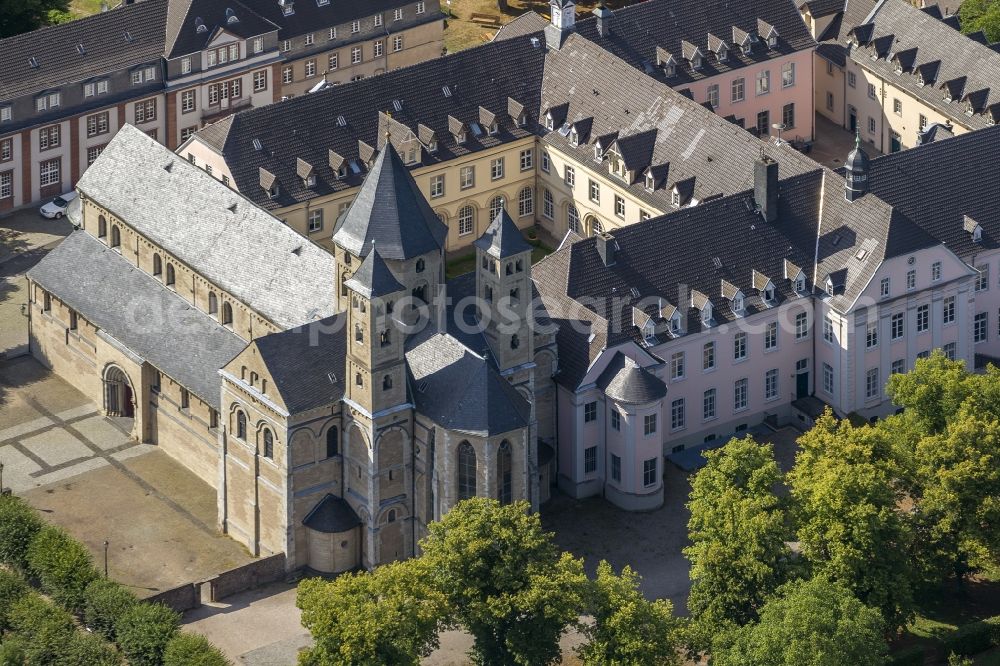 Aerial photograph Dormagen - Grounds of the monastery Knechtsteden in Dormagen, in North Rhine-Westphalia