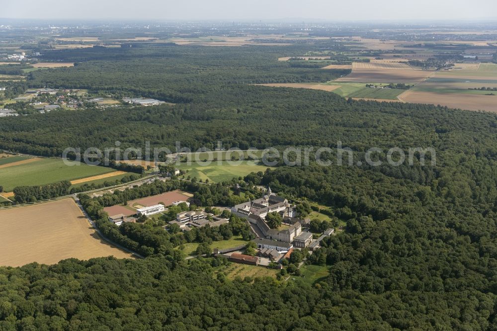 Aerial photograph Dormagen - Grounds of the monastery Knechtsteden in Dormagen, in North Rhine-Westphalia