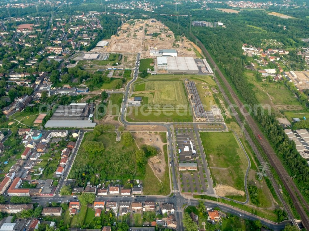 Aerial photograph Gelsenkirchen - Grounds of the future industrial park Schalker Verein East of the logistics center of Wheels Logistics in Gelsenkirchen in the state of North Rhine-Westphalia. The center is part of the newly developed commercial area East on Schalker Verein