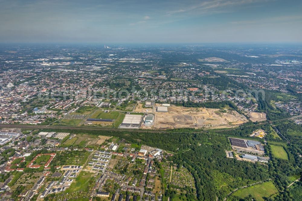 Aerial photograph Gelsenkirchen - Grounds of the future industrial park Schalker Verein East of the logistics center of Wheels Logistics in Gelsenkirchen in the state of North Rhine-Westphalia. The center is part of the newly developed commercial area East on Schalker Verein