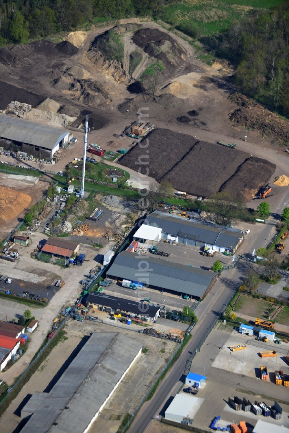 Aerial photograph Falkensee - Site for the composting of bio-compost and Reinhold Fehmer GmbH in Falkensee in Brandenburg