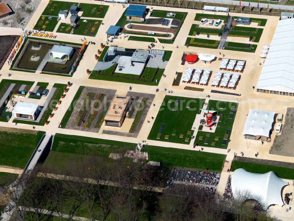 Neu-Ulm from the bird's eye view: Gelände der LaGa Landesgartenschau Neu-Ulm in Bayern. Grounds of the state garden show Neu-Ulm in Bavaria.