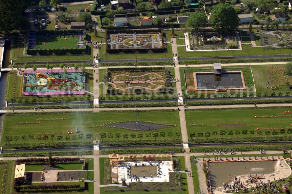 ORANIENBURG from above - Blick auf das Gelände der LAGA Landesgartenschau 2009 am Oranienburger Schloß. Landesgartenschau Oranienburg 2009 GmbH, Breite Straße 1, 16515 Oranienburg, Tel.: 0 33 01-60 0-8 30