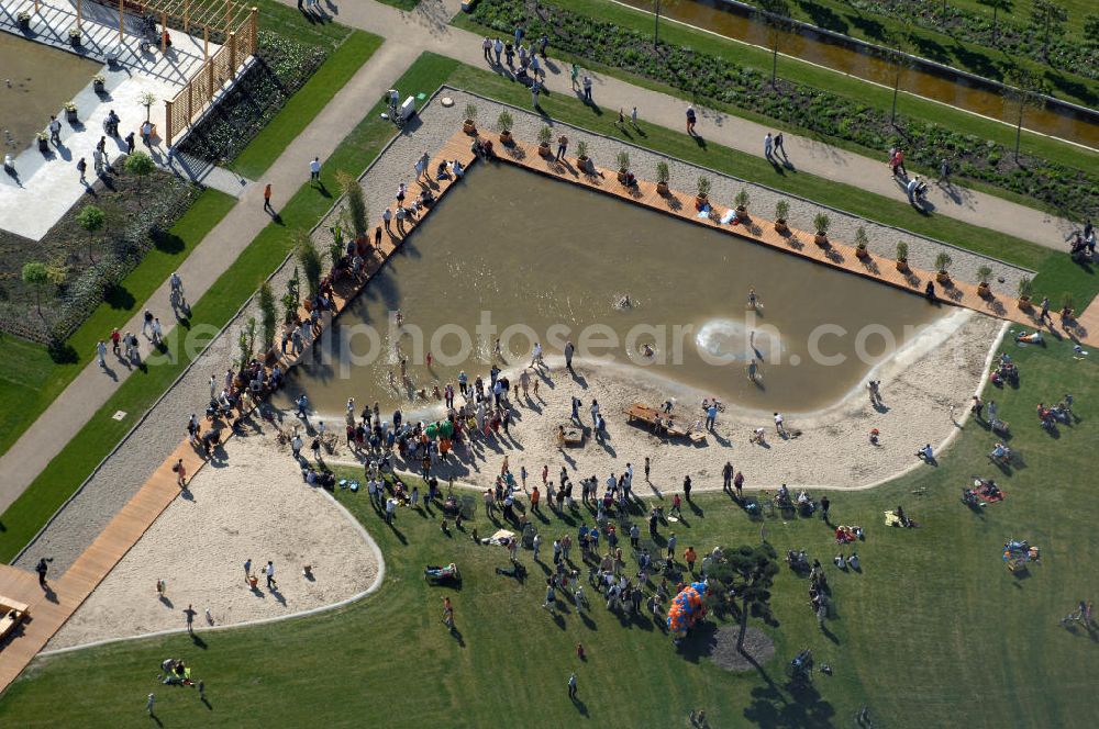 ORANIENBURG from above - Blick auf das Gelände der LAGA Landesgartenschau 2009 am Oranienburger Schloß. Landesgartenschau Oranienburg 2009 GmbH, Breite Straße 1, 16515 Oranienburg, Tel.: 0 33 01-60 0-8 30