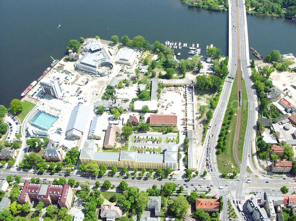 Potsdam / BRB from above - Blick auf das Gelände an der Humboldtbrücke in Potsdam. Auch zu sehen, der alte Gasspeicher mit der Baustelle zum neuen Hans Otto Theater.