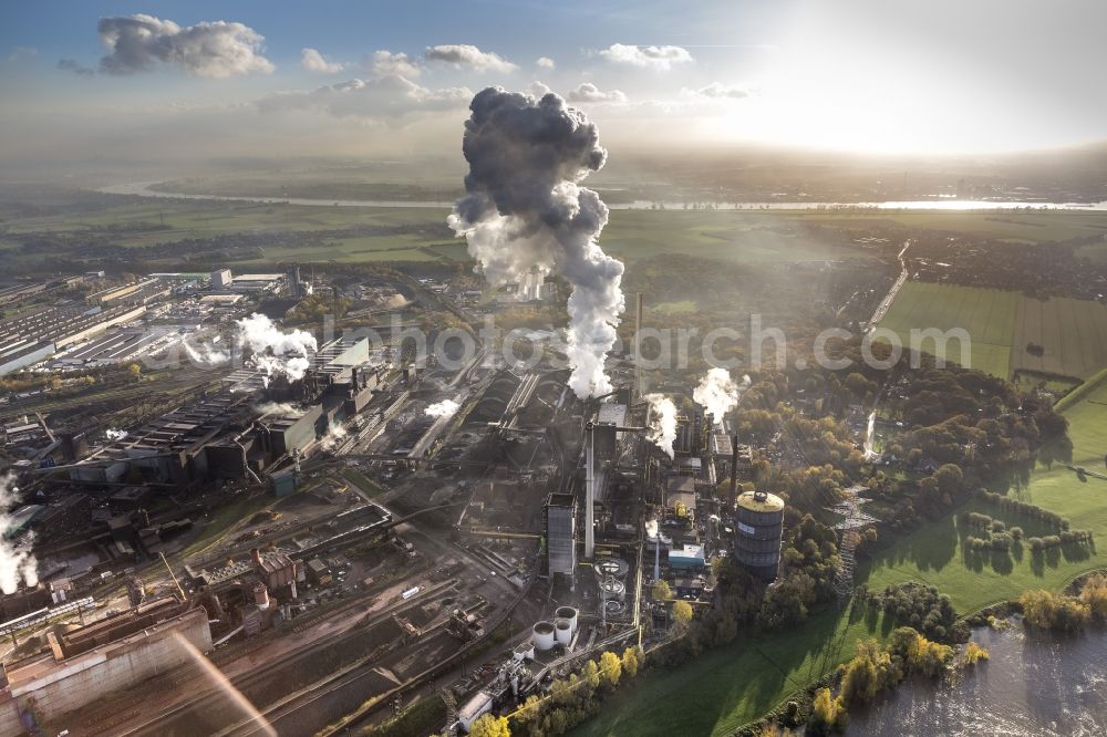 Aerial image Duisburg - Grounds of Mannesmann oxygen steelmaking plant at Duisburg in the Ruhr area in North Rhine-Westphalia