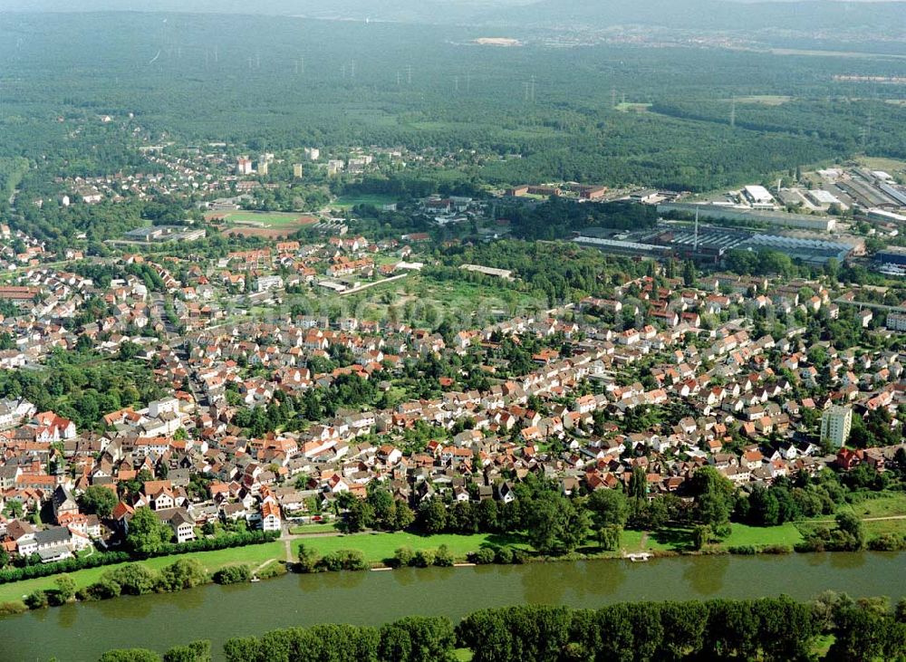 Hanau / Hessen from the bird's eye view: Gelände der MÜBAU AG an der August-Peukert-Straße / Nähe des Bhf. Hanau-Großraum in Hanau.