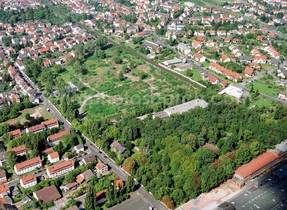 Aerial photograph Hanau / Hessen - Gelände der MÜBAU AG an der August-Peukert-Straße / Nähe des Bhf. Hanau-Großraum in Hanau.