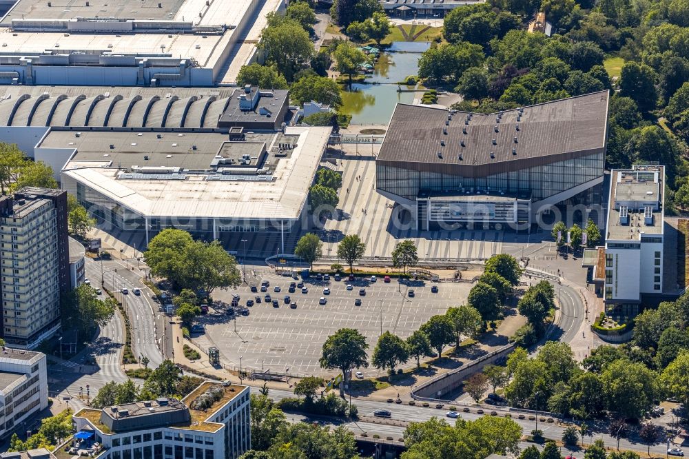 Aerial image Essen - Fairground in the Norbertstrasse overlooking the GRUGA-Halle on Messeplatz in Essen in the state North Rhine-Westphalia