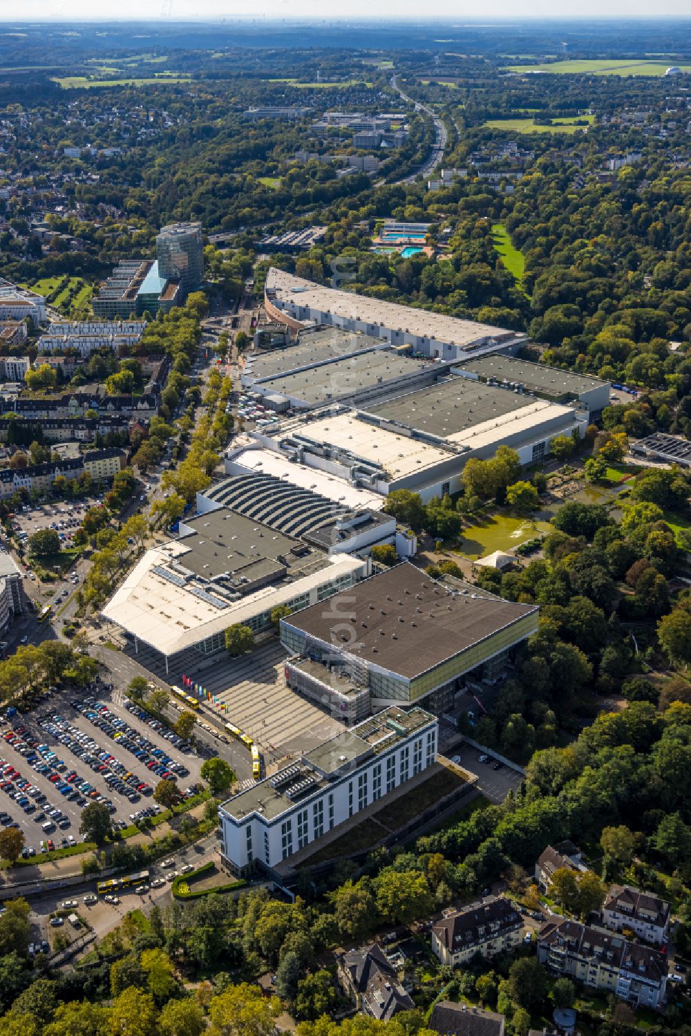 Aerial photograph Essen - Fairground in the Norbertstrasse overlooking the GRUGA-Halle on Messeplatz in Essen in the state North Rhine-Westphalia