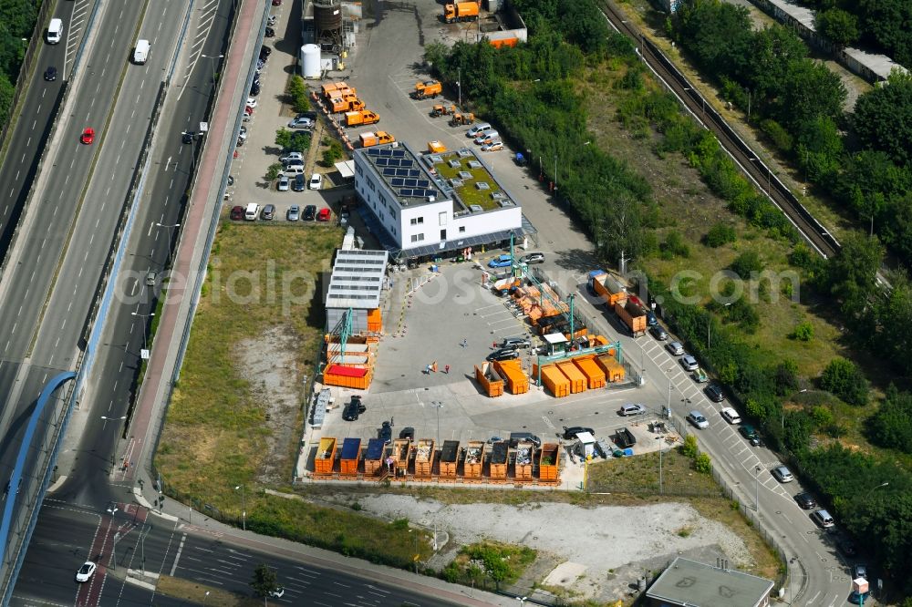 Aerial photograph Berlin - Site waste and recycling sorting BSR Recyclinghof on Oberspreestrasse in the district Spindlersfeld in Berlin, Germany