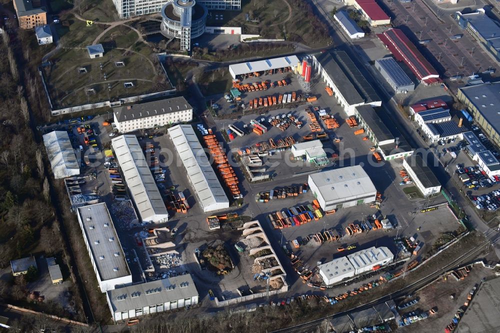 Halle (Saale) from above - Site waste and recycling sorting of WER-Wertstofferfassung and Recycling Halle GmbH in the district Thaerviertel in Halle (Saale) in the state Saxony-Anhalt, Germany