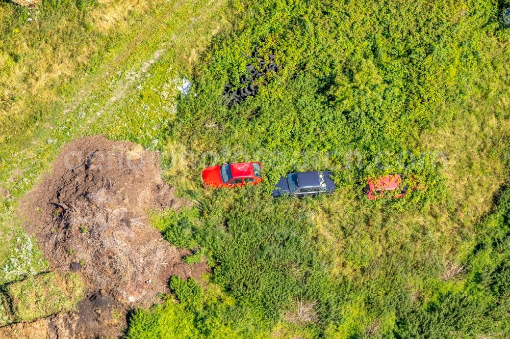 Aerial photograph Wetter (Ruhr) - Site of the landfill and scrap yard to Autowrack- disposal and disassembly in the district Esborn in Wetter (Ruhr) in the state North Rhine-Westphalia, Germany