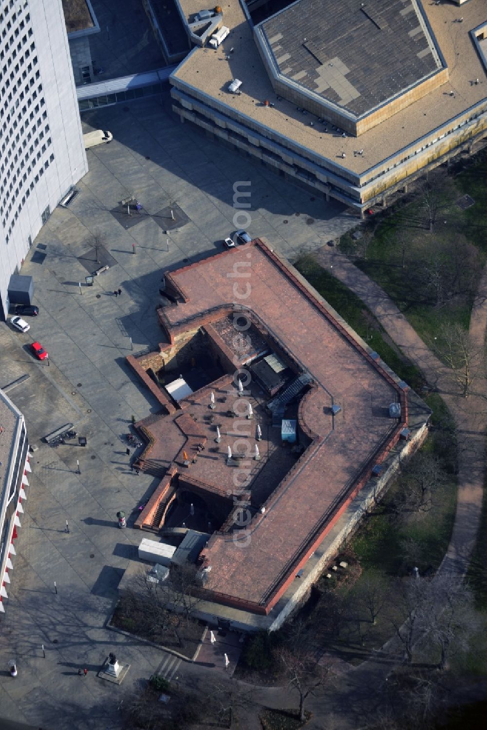 Leipzig from the bird's eye view: Terrain Moritzbastei at the University Road in Leipzig in Saxony