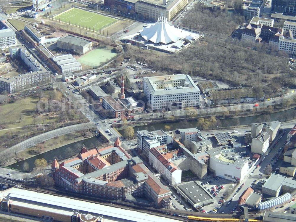 Aerial image Berlin - KREUZBERG - Gelände des Museums für Verkehr und Technik und des Tempodroms in Berlin-Kreuzberg. 13.03.03