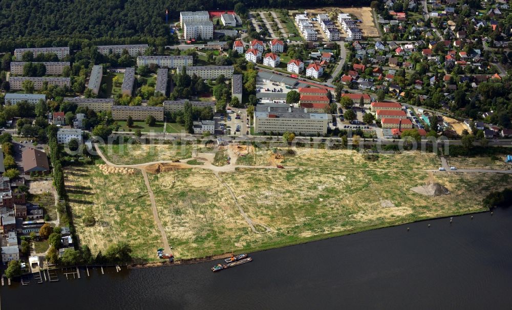 Aerial image Berlin - View of the area of the new construction project NeueWasserliebe - 52 Grad Nord Wohnen am Wasser in Berlin-Gruenau in the district of Gruenau in Berlin