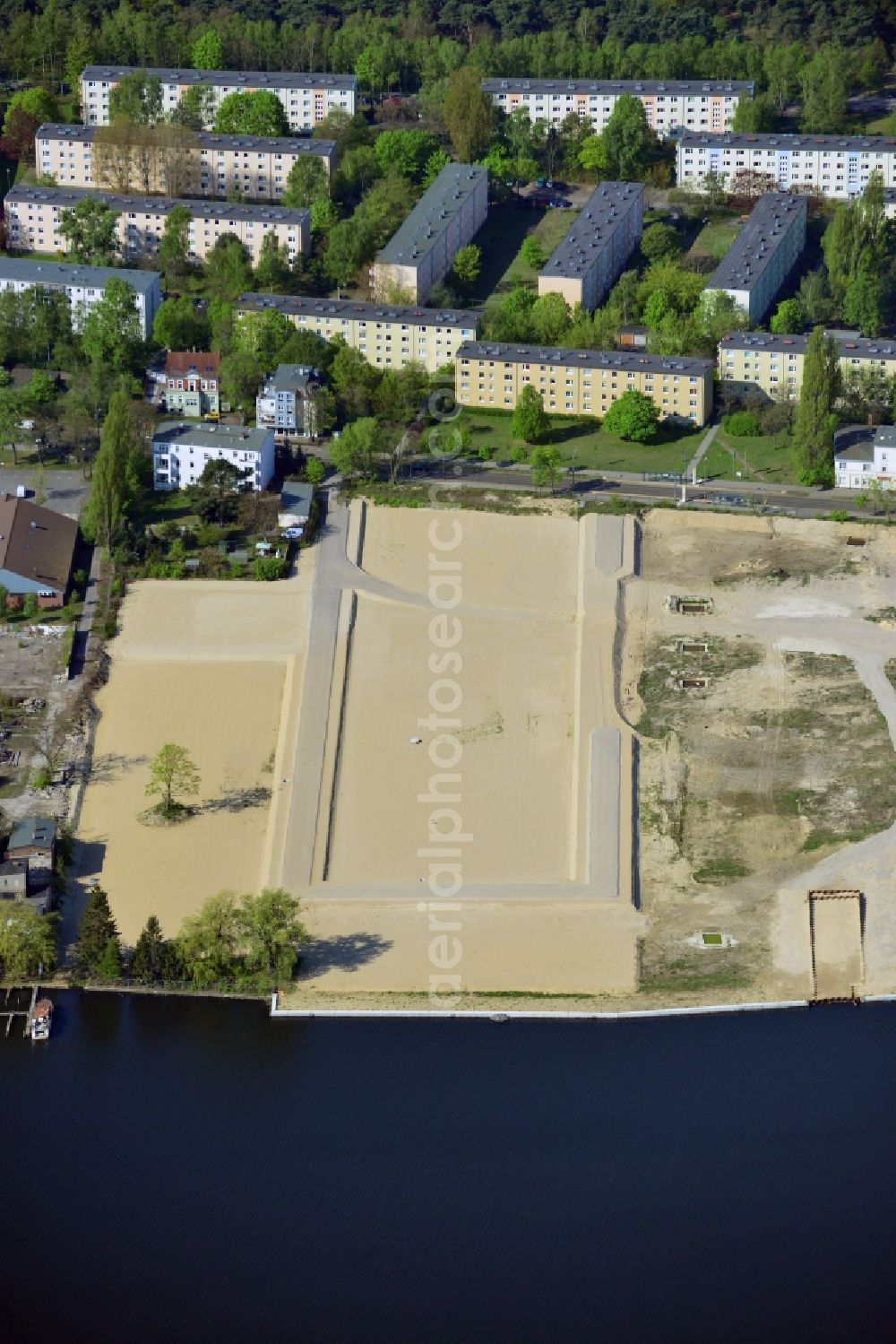 Aerial photograph Berlin - View of the area of the new construction project NeueWasserliebe - 52 Grad Nord Wohnen am Wasser in Berlin-Gruenau in the district of Gruenau in Berlin