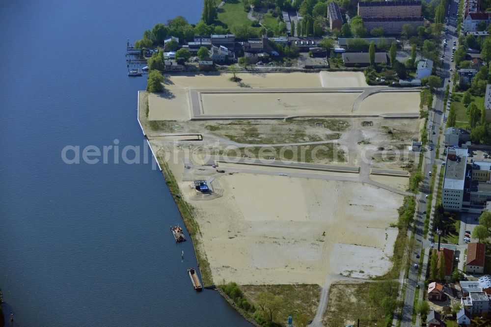 Aerial image Berlin - View of the area of the new construction project NeueWasserliebe - 52 Grad Nord Wohnen am Wasser in Berlin-Gruenau in the district of Gruenau in Berlin