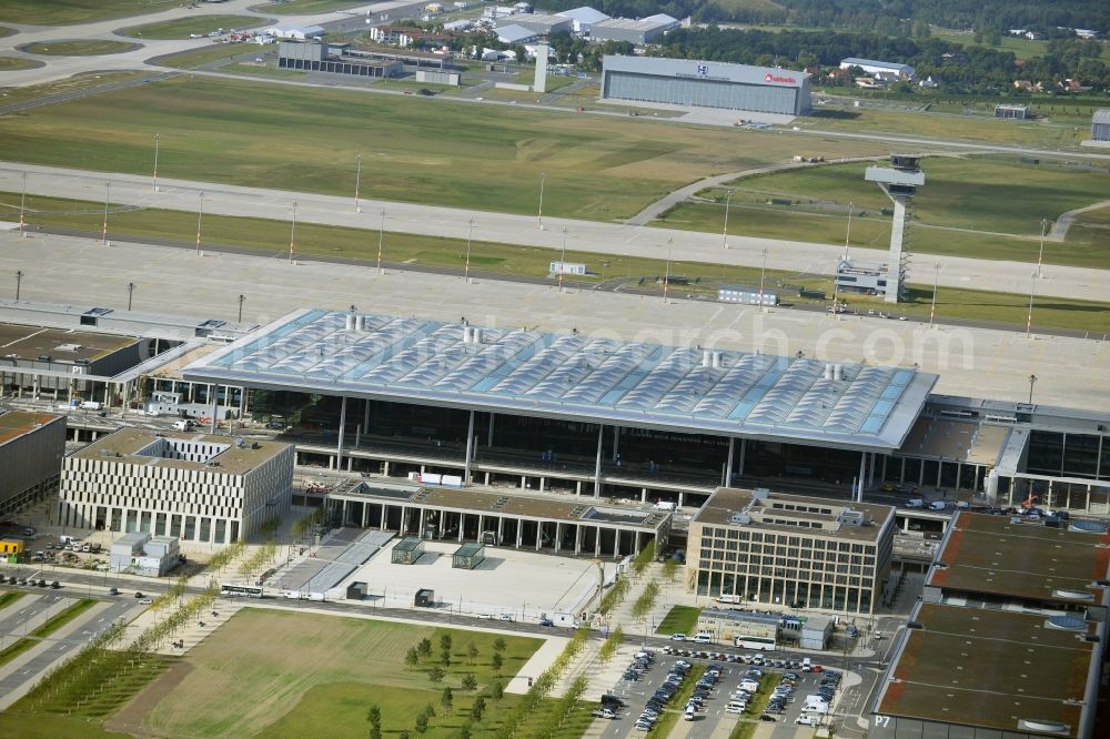 Aerial photograph Schönefeld - Site of the new airport BER / BBI AIRPORT BERLIN BRANDENBURG Willi Brandt in Schönefeld in Brandenburg. The new terminal is in the south of the airport Berlin -Schoenefeld quality built