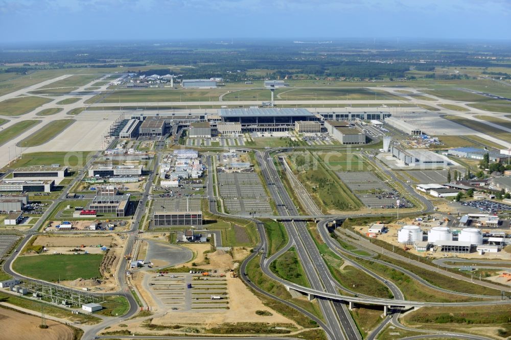 Aerial photograph Schönefeld - Site of the new airport BER / BBI AIRPORT BERLIN BRANDENBURG Willi Brandt in Schönefeld in Brandenburg. The new terminal is in the south of the airport Berlin -Schoenefeld quality built