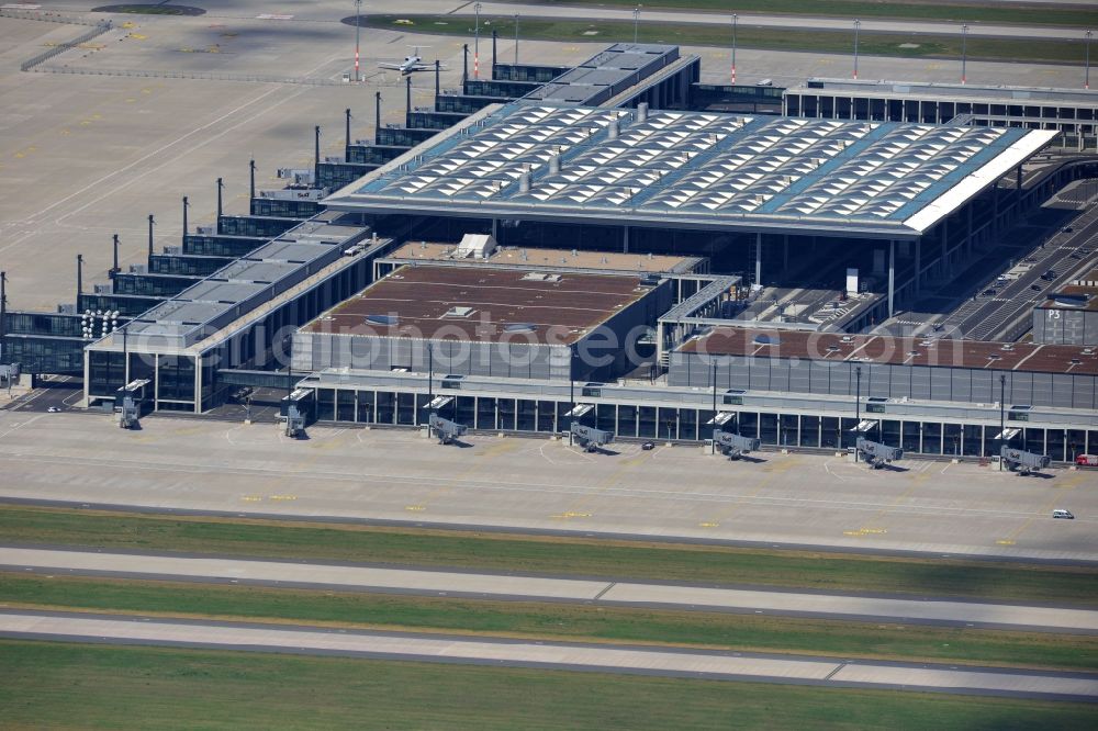 Aerial image Schönefeld - Site of the new airport BER / BBI AIRPORT BERLIN BRANDENBURG Willi Brandt in Schönefeld in Brandenburg. The new terminal is in the south of the airport Berlin -Schoenefeld quality built