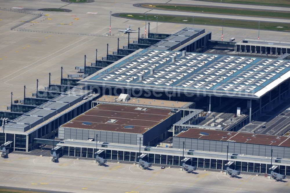 Aerial photograph Schönefeld - Site of the new airport BER / BBI AIRPORT BERLIN BRANDENBURG Willi Brandt in Schönefeld in Brandenburg. The new terminal is in the south of the airport Berlin -Schoenefeld quality built