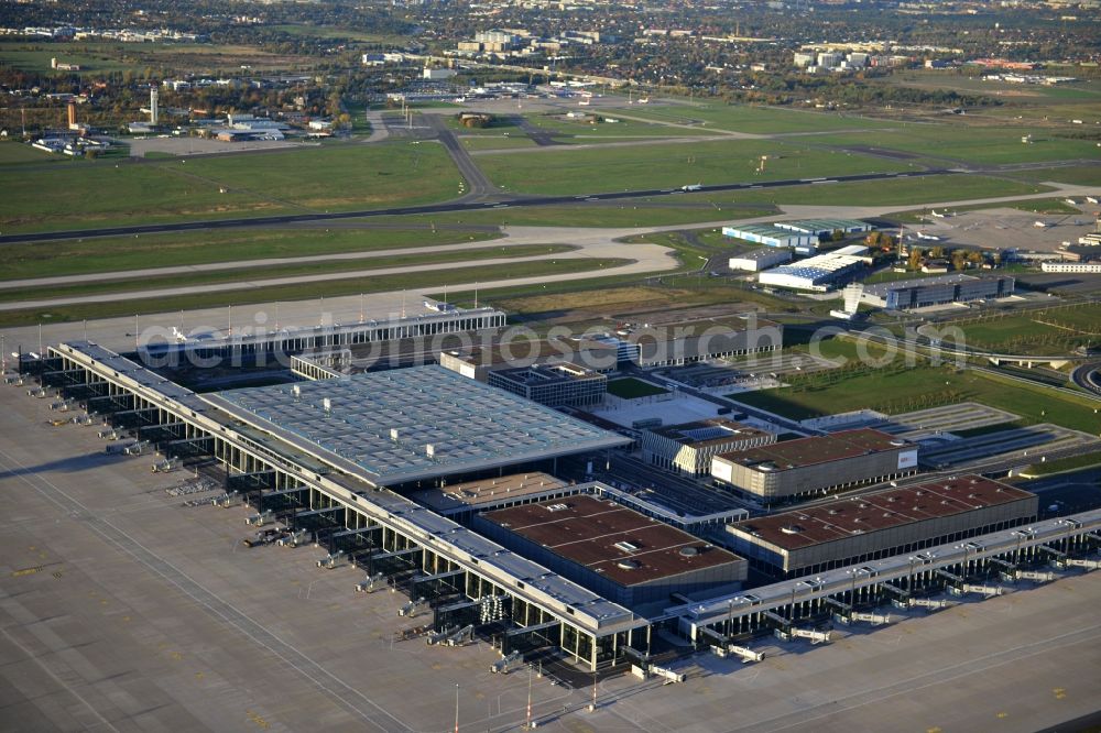 Aerial photograph Schönefeld - Site of the new airport BER / BBI AIRPORT BERLIN BRANDENBURG Willi Brandt in Schönefeld in Brandenburg. The new terminal is in the south of the airport Berlin -Schoenefeld quality built