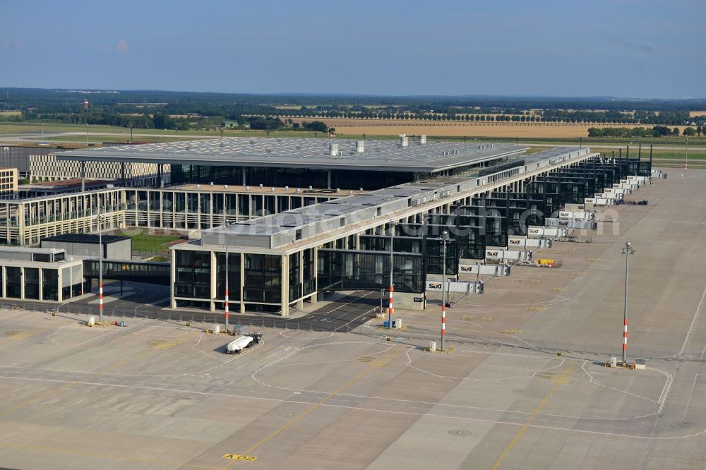 Schönefeld from above - Site of the new airport BER / BBI AIRPORT BERLIN BRANDENBURG Willi Brandt in Schönefeld in Brandenburg. The new terminal is in the south of the airport Berlin -Schoenefeld quality built