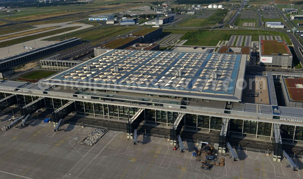 Schönefeld from above - Site of the new airport BER / BBI AIRPORT BERLIN BRANDENBURG Willi Brandt in Schönefeld in Brandenburg. The new terminal is in the south of the airport Berlin -Schoenefeld quality built