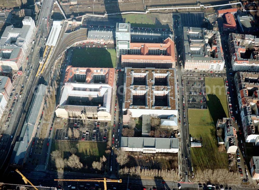 Aerial image Berlin - Friedrichshain - Gelände der Oberbaumcity am S-Bahnhof Warschauer Straße in Berlin - Friedrichshain.