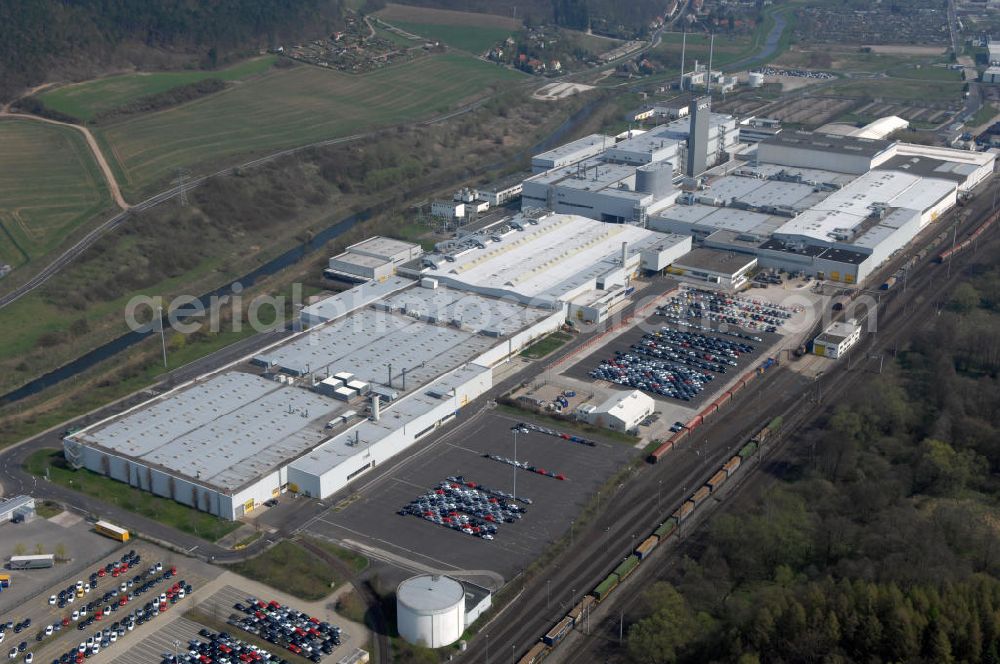 Aerial image EISENACH - Blick auf das Gelände des OPEL-Werkes Eisenach. Rund 1.900 Mitarbeiter produzieren in Thüringen den neuen Corsa. Die Opel Eisenach GmbH arbeitet seit 1992 mit modernsten Produktionsanlagen und -methoden. Grundlegend sind dafür die fünf Prinzipien: Standardisierung, kurze Durchlaufzeiten, Qualität von Anfang an, kontinuierliche Verbesserung und Einbeziehung der Mitarbeiter. Anschrift: Adam-Opel-Str. 100 in 99817 Eisenach, Tel.: 03691 66-0