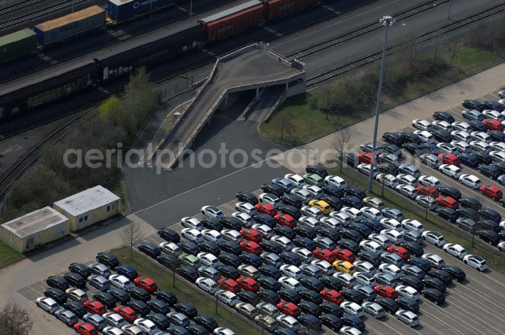 Aerial image EISENACH - Blick auf das Gelände des OPEL-Werkes Eisenach. Rund 1.900 Mitarbeiter produzieren in Thüringen den neuen Corsa. Die Opel Eisenach GmbH arbeitet seit 1992 mit modernsten Produktionsanlagen und -methoden. Grundlegend sind dafür die fünf Prinzipien: Standardisierung, kurze Durchlaufzeiten, Qualität von Anfang an, kontinuierliche Verbesserung und Einbeziehung der Mitarbeiter. Anschrift: Adam-Opel-Str. 100 in 99817 Eisenach, Tel.: 03691 66-0