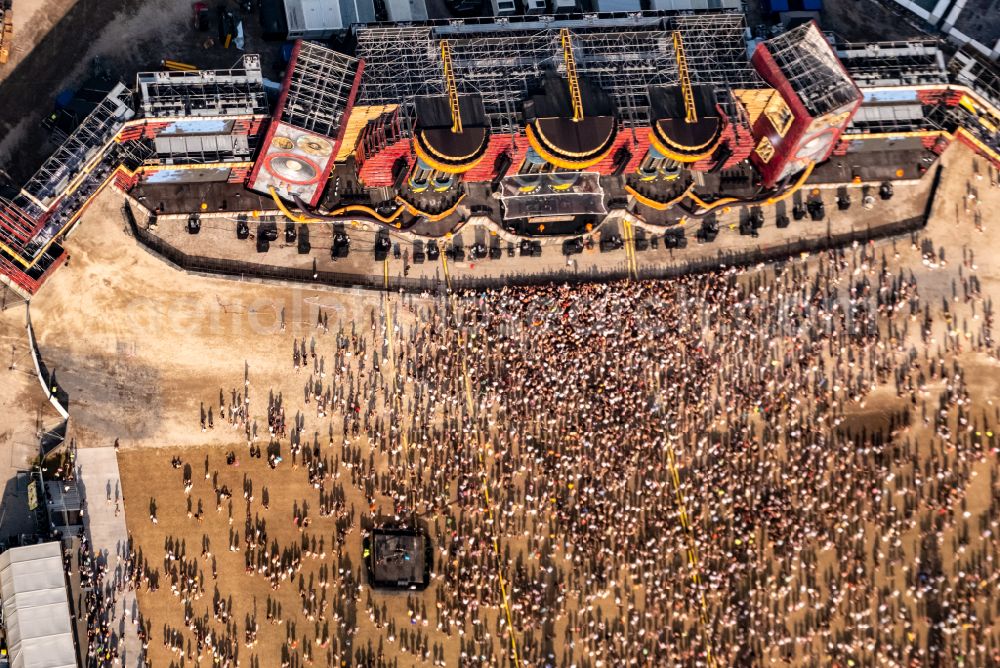 Weeze from above - Participants in the PAROOKAVILLE - Electronic Music Festival music festival on the event concert area in Weeze in the state North Rhine-Westphalia, Germany