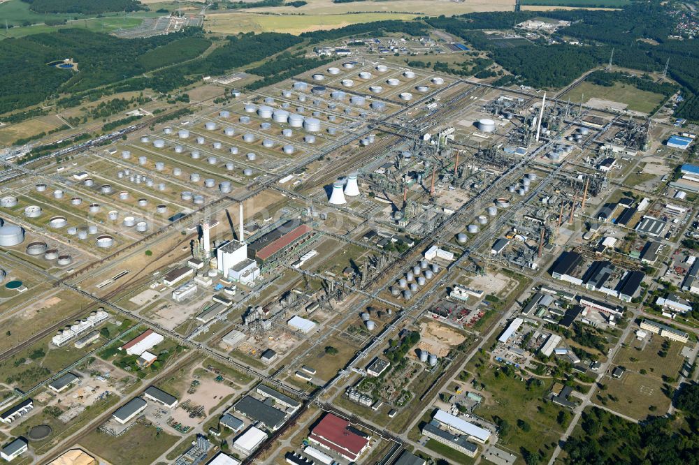 Aerial image Schwedt/Oder - Site of PCK Refinery GmbH, a petroleum processing plant in Schwedt / Oder in the northeast of the state of Brandenburg