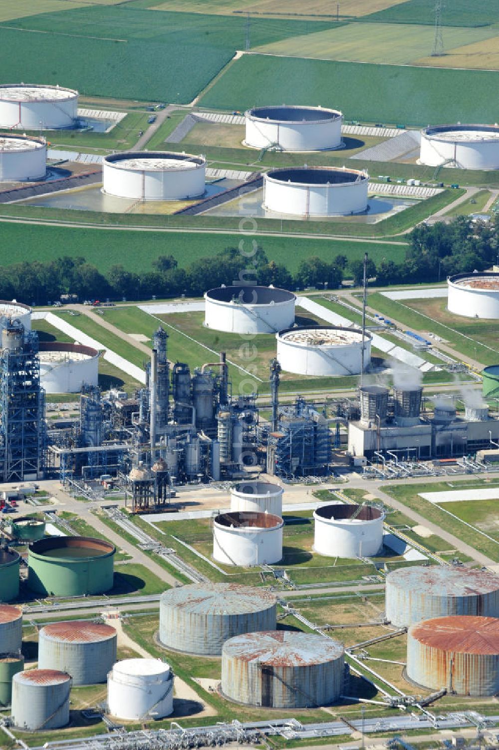 Aerial photograph Ingolstadt - Site of the Petroplus AG Ingolstadt in Bavaria