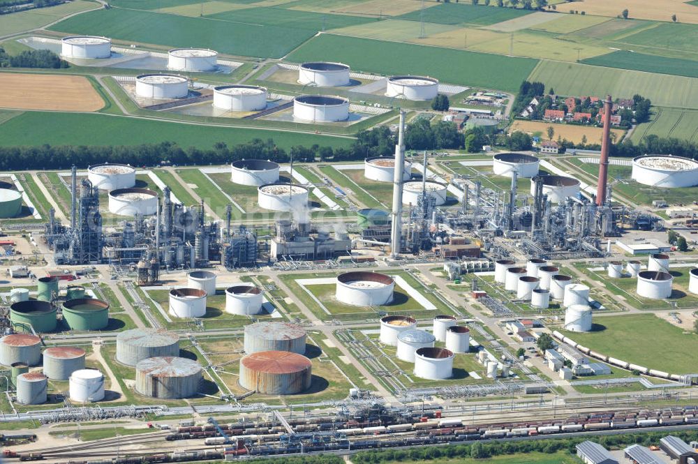 Ingolstadt from the bird's eye view: Site of the Petroplus AG Ingolstadt in Bavaria