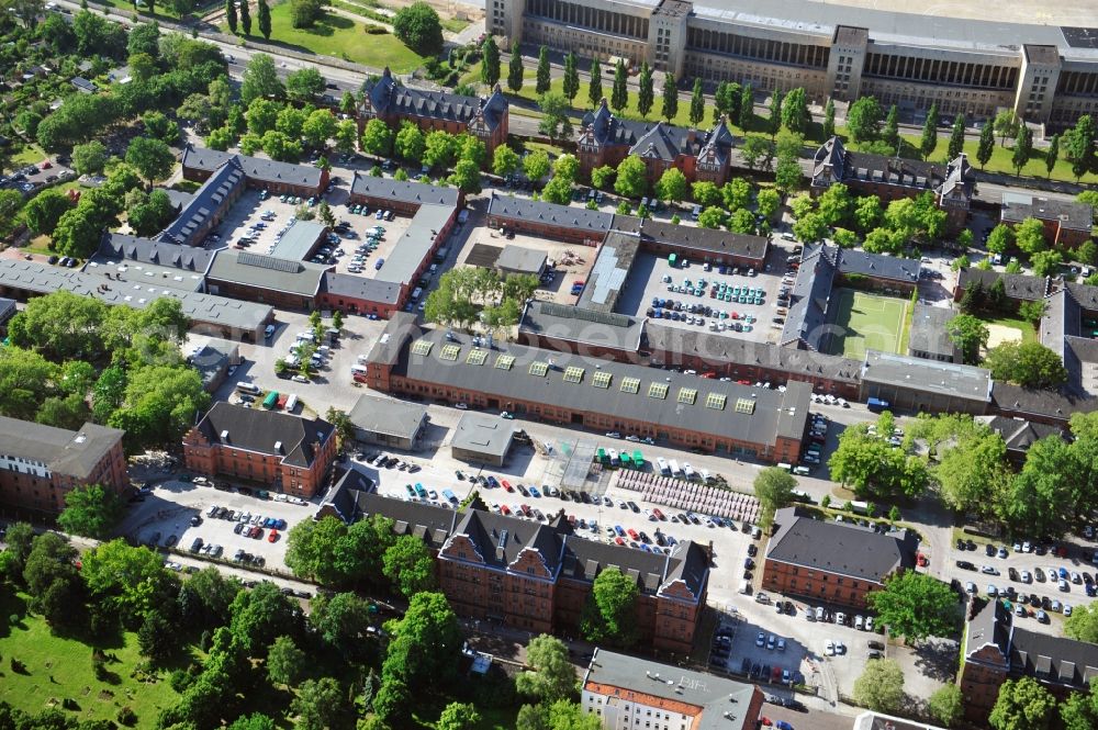 Berlin Kreuzberg from the bird's eye view: View of the premises of the 5th police headquarters in Berlin / Kreuzberg