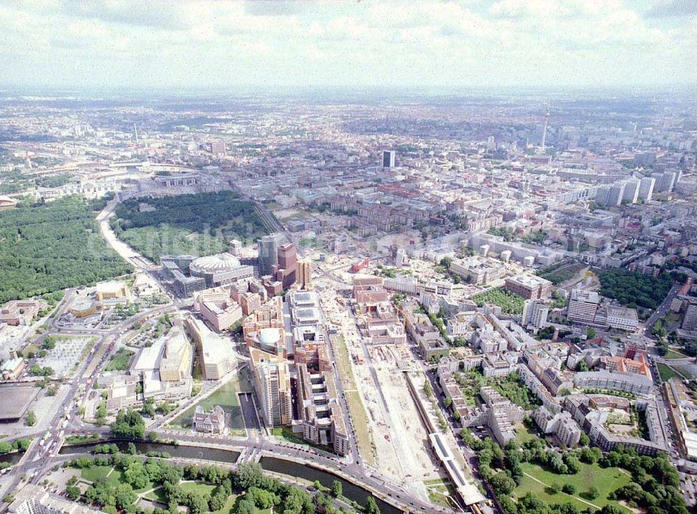 Aerial photograph Berlin - Tiergarten - Gelände des Potsdamer Platzes in Berlin-Tiergarten - ein Objekt der HVB - Projekt GmbH.