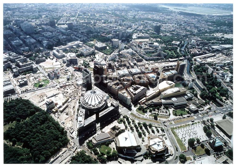 Aerial image Berlin - Tiergarten - Gelände des Potsdamer Platzes in Berlin-Tiergarten - ein Objekt der HVB - Projekt GmbH.